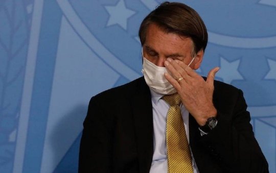 Bolsonaro chora durante discurso da primeira-dama, Michelle