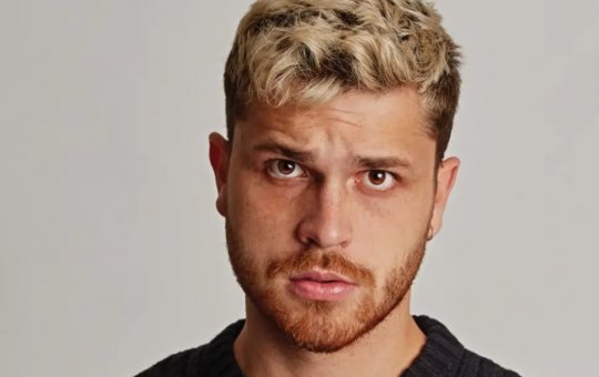 Vídeo: Influenciador Gustavo Tubarão revela paralisia na face