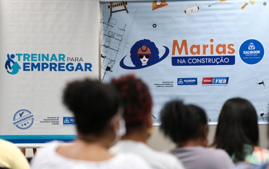 'Marias na Construção' capacita mulheres a atuar na construção civil em Salvador