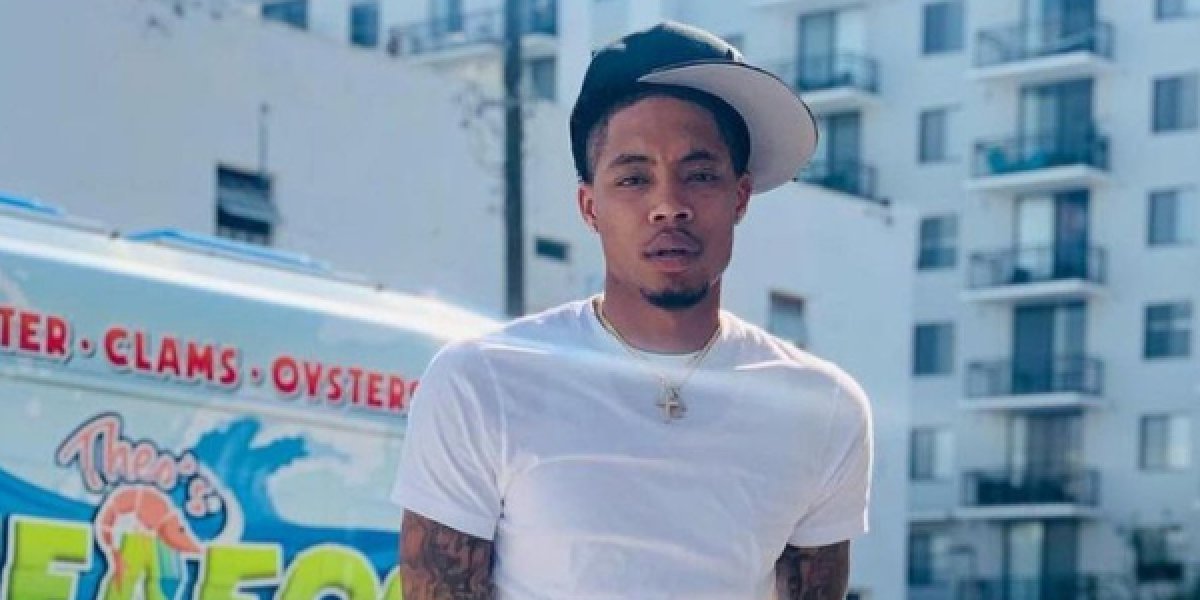 Rapper desafia haters na internet e é morto a tiros em frente de casa