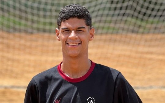 Luva de Pedreiro comemora maior contrato da sua vida: "Aguardem, viu!"