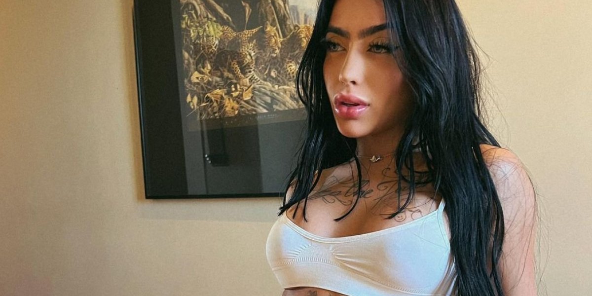 MC Mirella conta que reviraram sua mala e desapareceram com suas bolsas de luxo