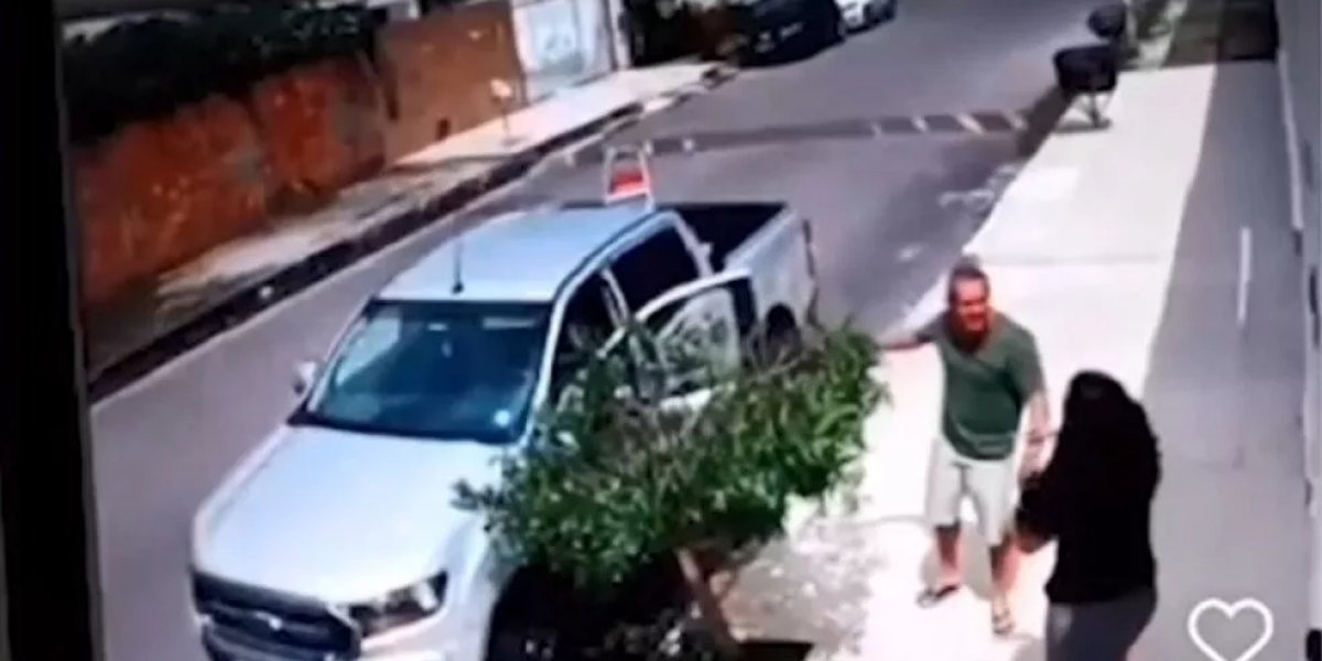 Vizinhos protagonizam briga por causa de alimentação a animais de rua na BA