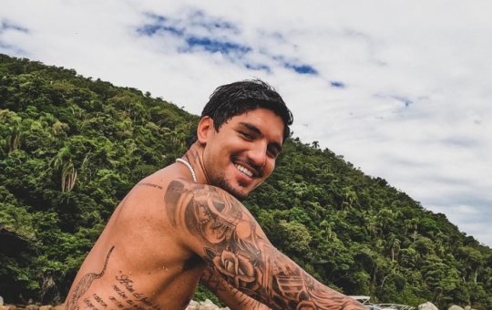 Gabriel Medina diz que procura alguém para 'pagar o jantar'