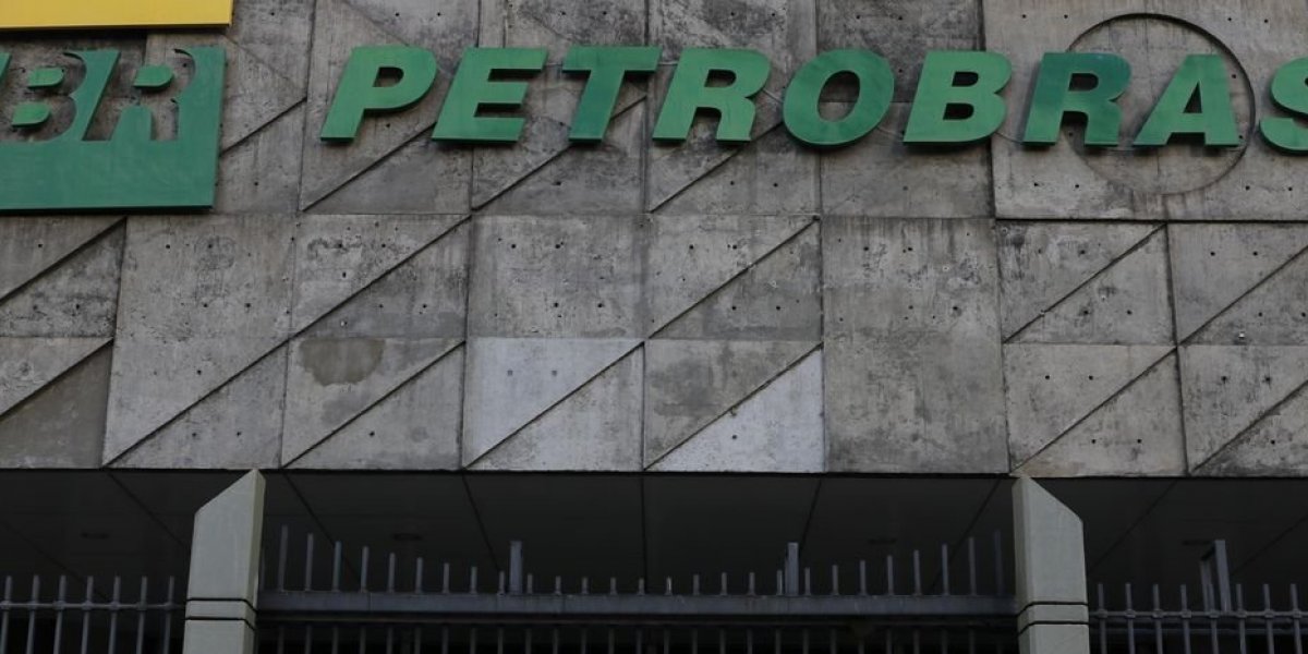 Bolso cheio: Petrobras atinge lucro líquido de R$ 54,3 bilhões no trimestre
