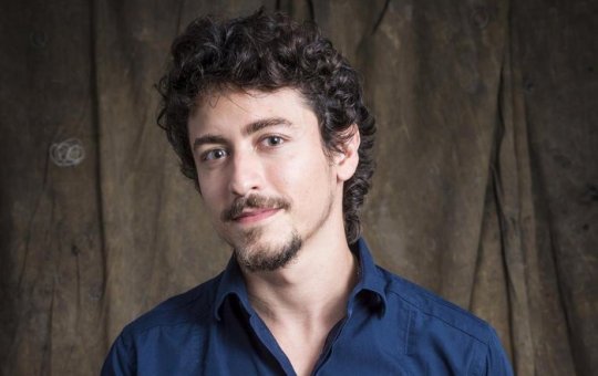 Jesuíta Barbosa, de Pantanal, 'solta a onça' ao posar nu; Veja agora