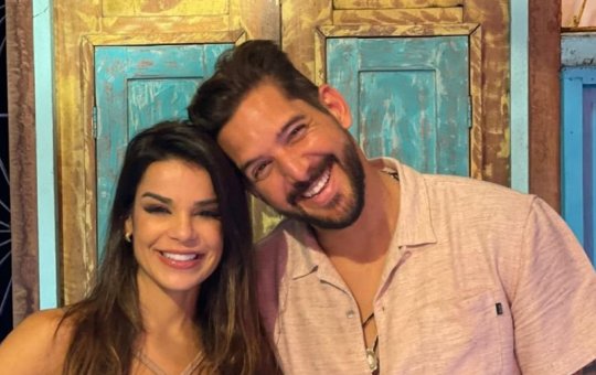 Mari Antunes e Babado Novo lançam música em parceria com Banda Eva