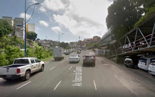 Grupo protesta na Av. Vasco da Gama após jovem morrer em operação policial