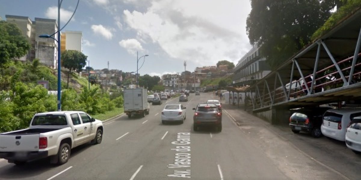 Grupo protesta na Av. Vasco da Gama após jovem morrer em operação policial