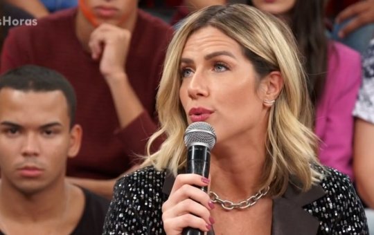 Mulher detida após insultos racistas aos filhos de Gio Ewbank estava alcoolizada