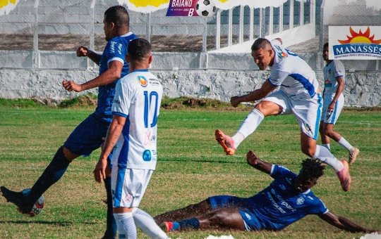 Itabuna derrota Jacobinense e garante vantagem na decisão da Série B do Baianão