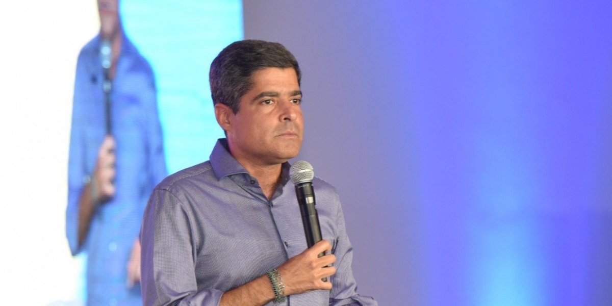 Após morte de estudante de 15 anos, ACM Neto critica governador Rui Costa