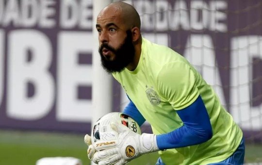 Danilo Fernandes tem lesão detectada e não deve retornar ao time diante do CSA