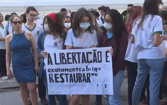 Caso Cristal: em ato de amigos e familiares, homem alega ter visto suspeita