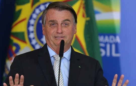 Quaest: Bolsonaro encurta distância para Lula; confira os números
