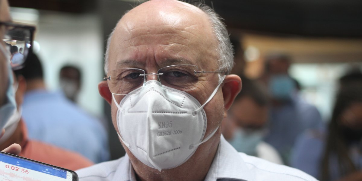 'Favorito' a vice de ACM Neto, Zé Ronaldo faz reuniões secretas; Nilo desabafa