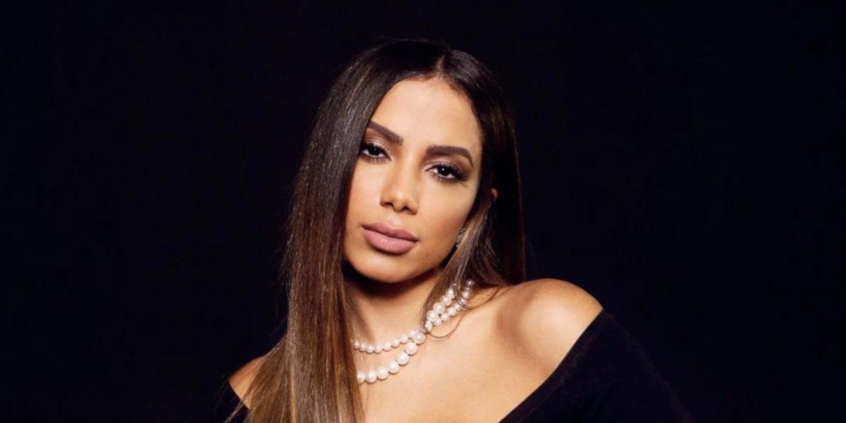 Anitta se pronuncia ao ser alvo de fake news envolvendo HIV
