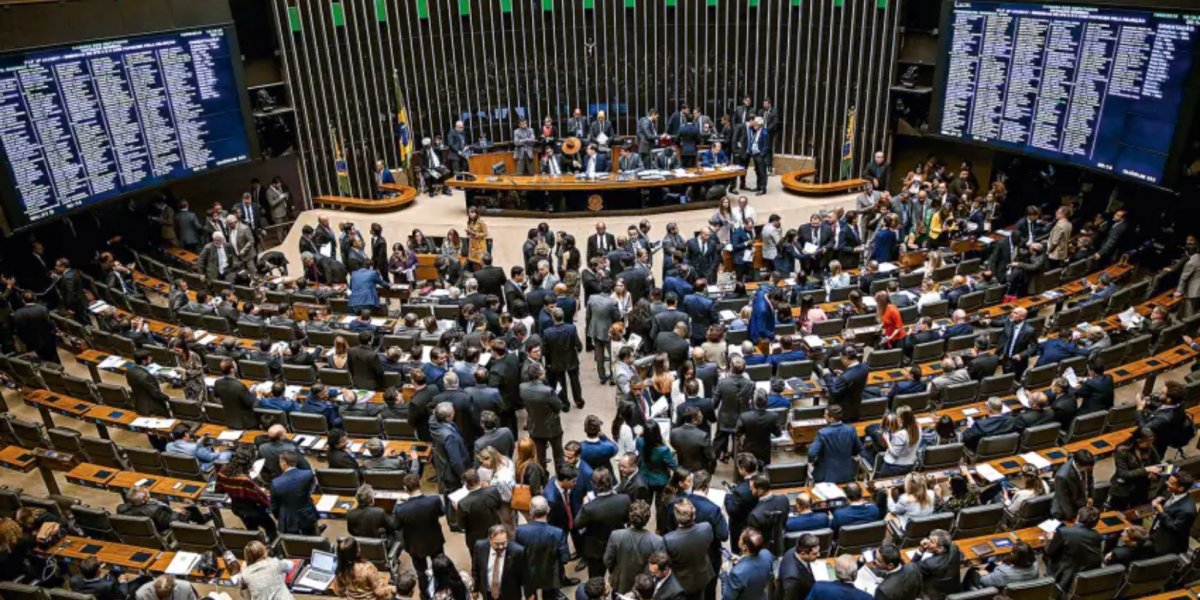 Câmara dos Deputados aprova proposta que acaba com saídas temporárias de presos