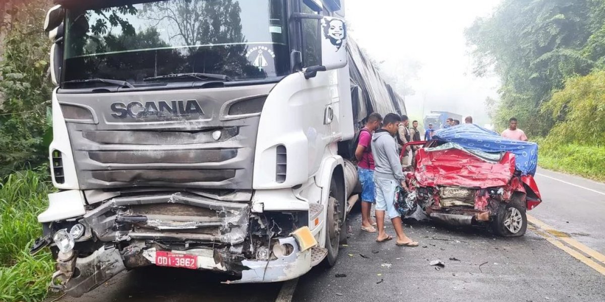 Acidente na BR-101 resulta em duas vítimas fatais no município de Aurelino Leal