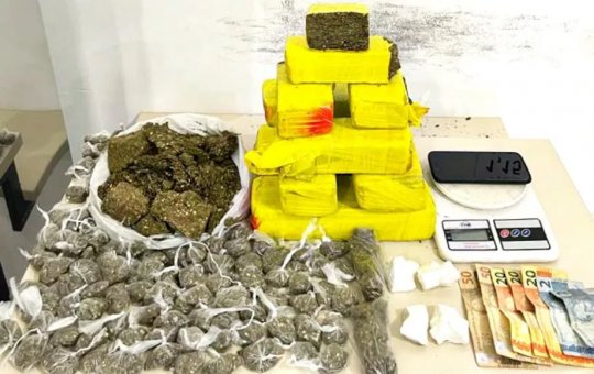 PM-BA apreende 10 kg de maconha em Vitória da Conquista