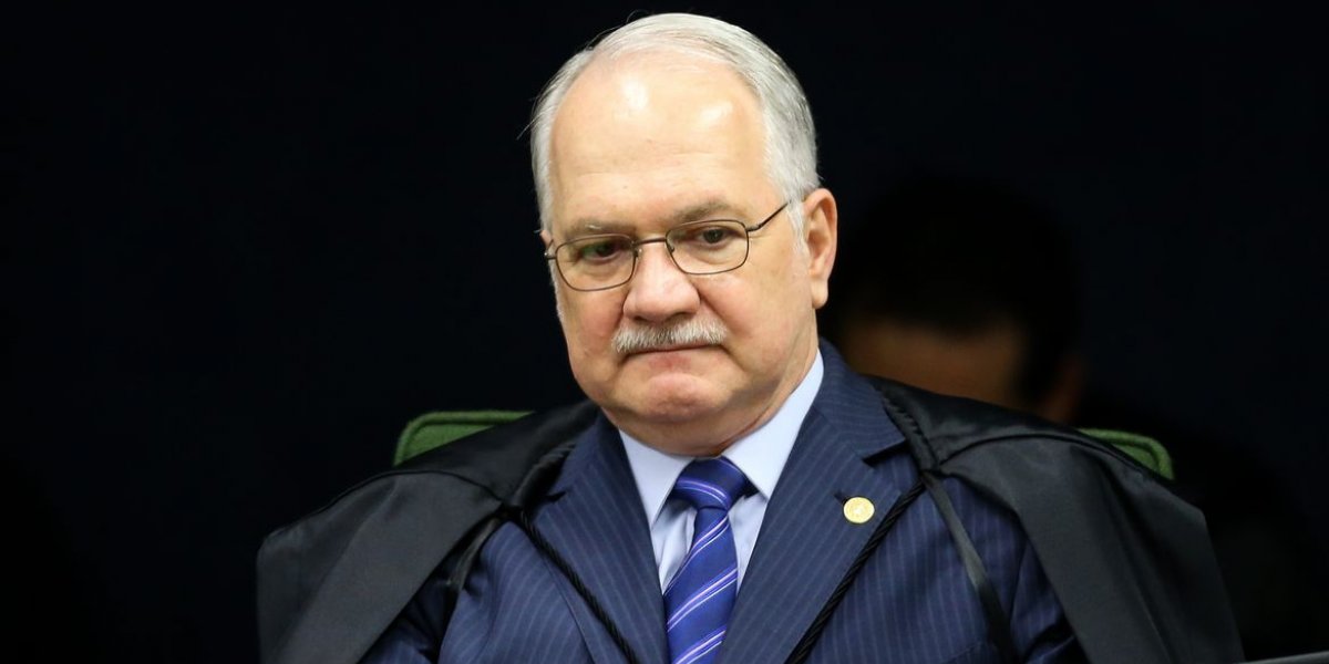 "Atacar o sistema eleitoral é atacar a democracia", diz Fachin