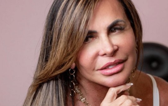 Após críticas por vídeo usando calcinha, Gretchen debocha: "vou postar dois"