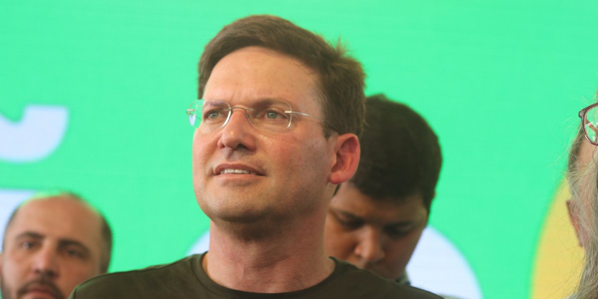 João Roma diz que "ficaria feliz com o Zé Ronaldo" ao seu lado e alfineta Neto