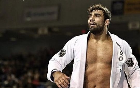 Campeão mundial de jiu-jítsu, Leandro Lo é morto com tiro na cabeça em SP