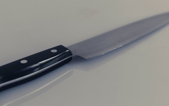 Coroinha de 15 anos é esfaqueado dentro de igreja no norte da Bahia