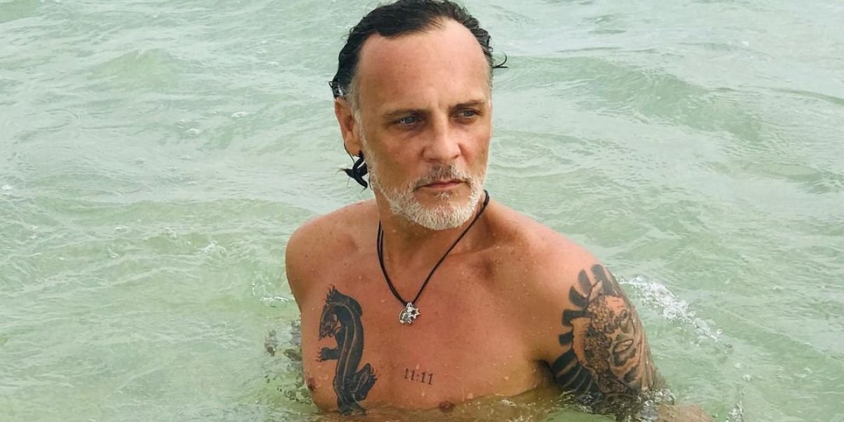Modelo acusa ator Gustavo Novaes de ter a estuprado
