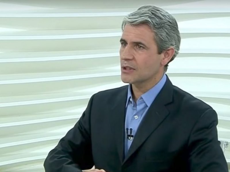 Felipe D´Ávila registra candidatura a presidente pelo Novo no TSE