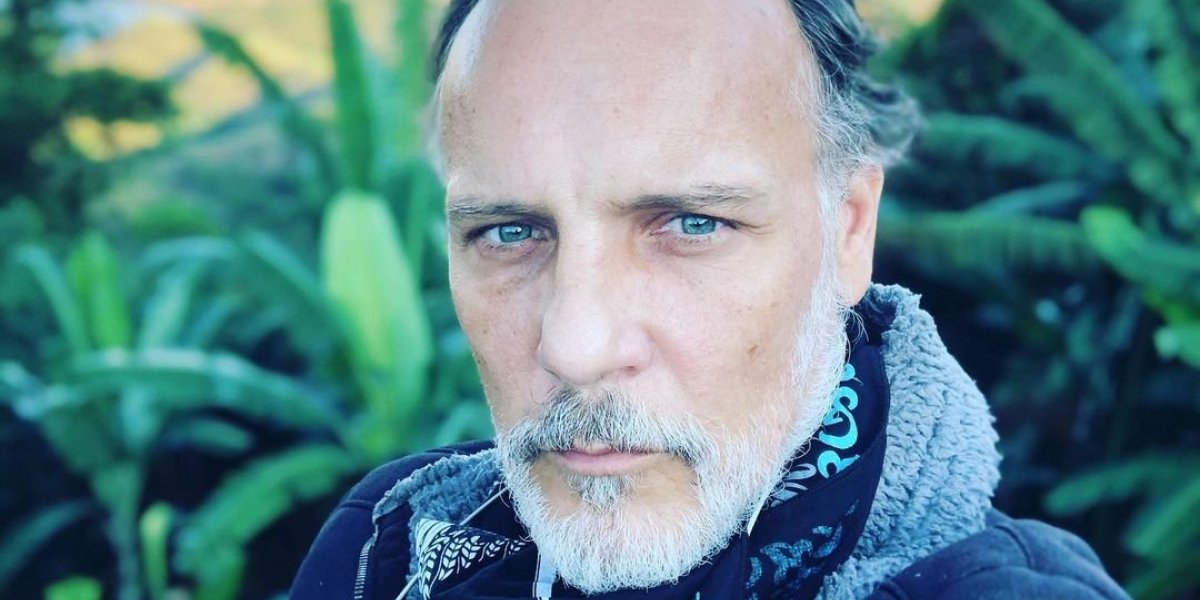 "Tem alguma coisa errada com ela", diz ator sobre modelo que o acusou de estupro