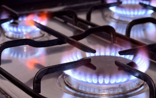 Governo federal começa a pagar Auxílio Gás nesta terça-feira (9)