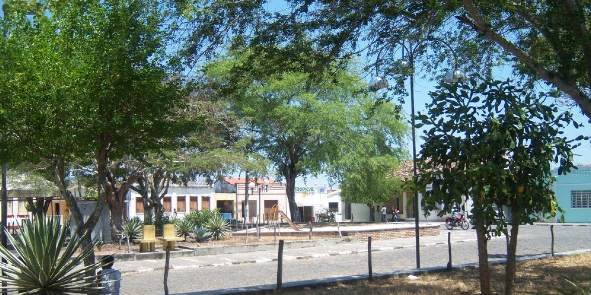 Homem que esfaqueou ex-companheira em Candeal é condenado a 10 anos de prisão