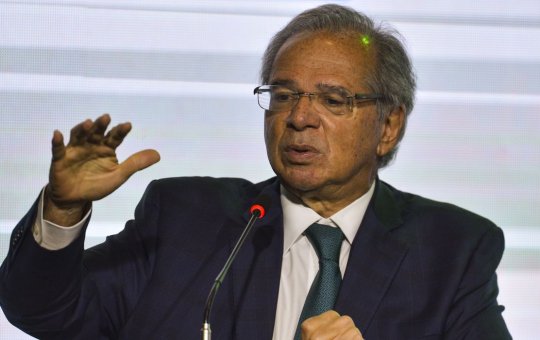 Ministro diz que desemprego cairá para 8% antes do fim do ano