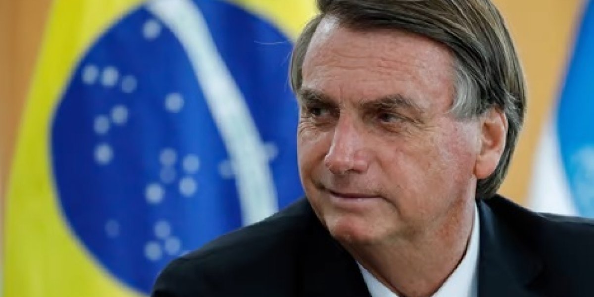 Jair Bolsonaro registra candidatura e patrimônio de R$ 2,3 milhões