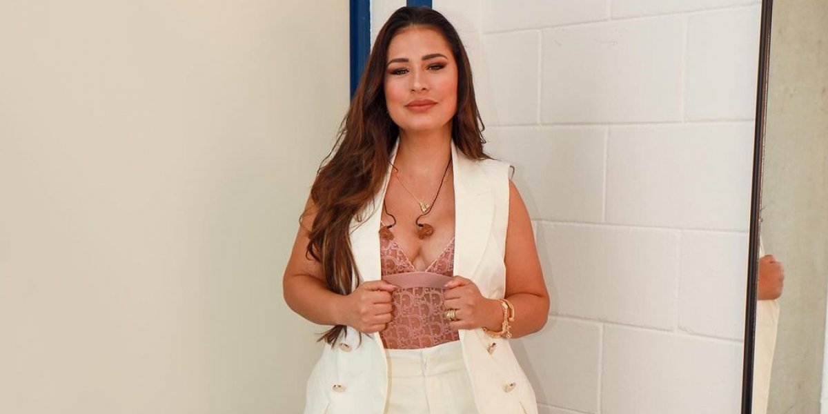 Simone resolve viajar de última hora para os EUA e despista rumores