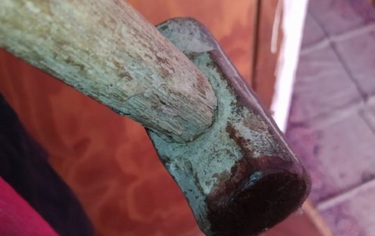 Mulher mata marido a marretadas e filha entra em pânico: "você matou meu pai"