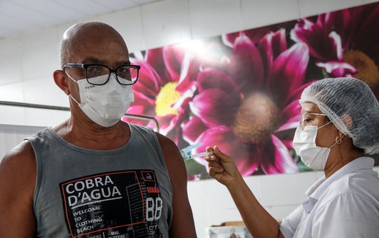 Confira os postos de vacinação contra a Covid-19 em Salvador nesta quinta (11)