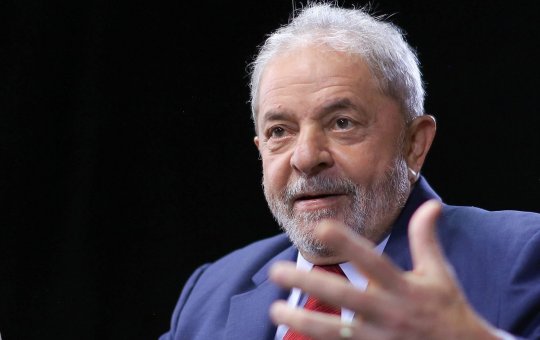 Eleições: Lula usa colete à prova de balas para 'escapar' de possível atentado