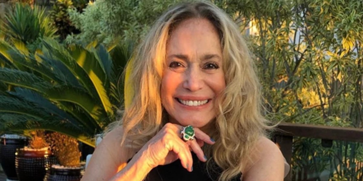 Após ser internada para tratar sequela da Covid-19, Suzana Vieira tem alta