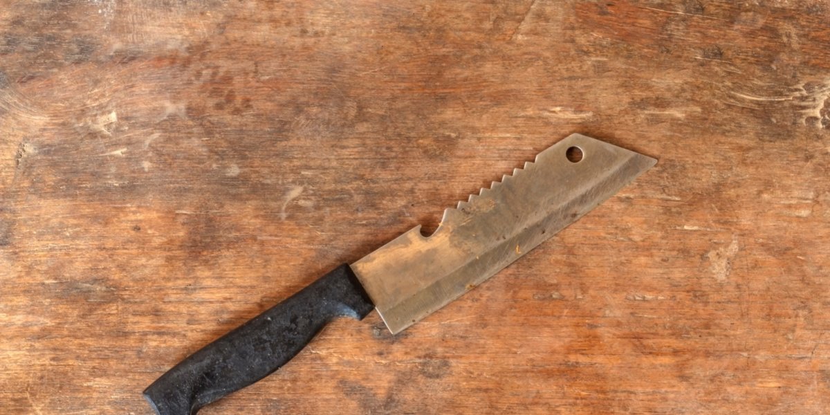 Homem é preso após ser flagrado com faca dentro de shopping de Salvador