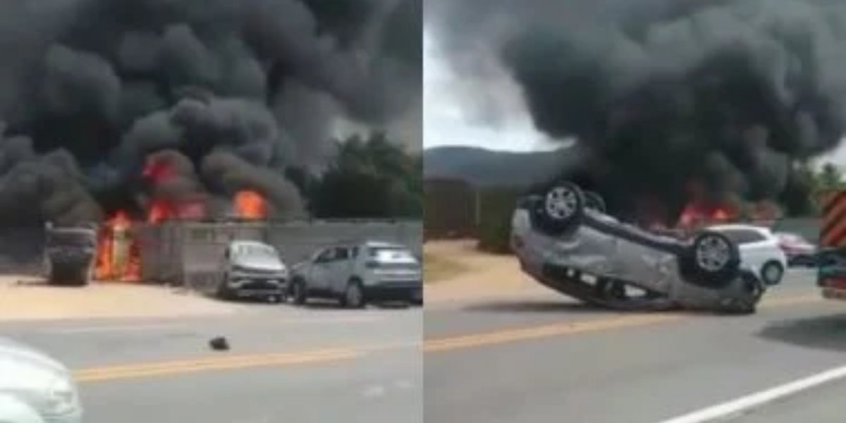 Carreta cegonha tomba com carros e pega fogo na Bahia