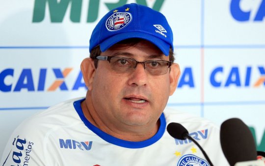 Ex-Bahia, Guto Ferreira acerta com o Coritiba