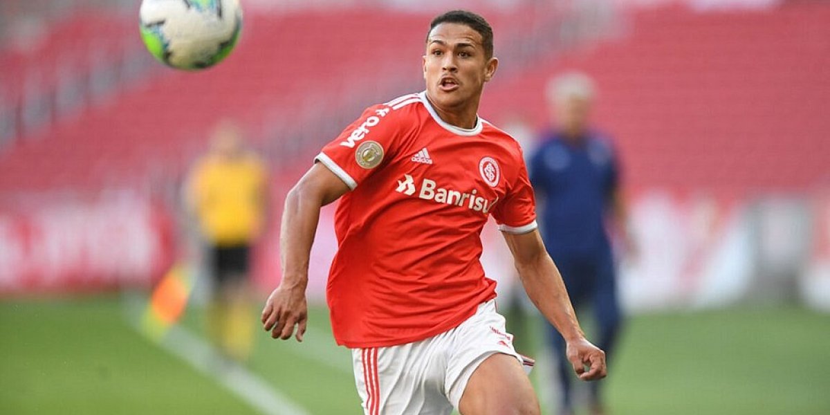 Bahia anuncia contratação de Caio Vidal, do Inter, no último dia da janela