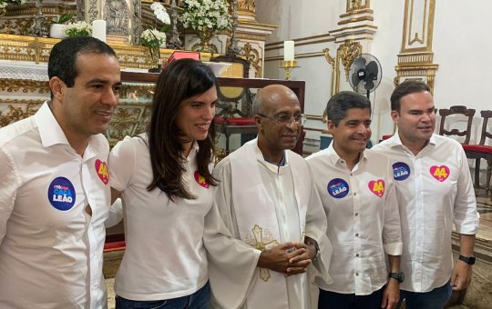 "Estamos tranquilos", diz ACM Neto sobre elegibilidade da vice, Ana, na Justiça