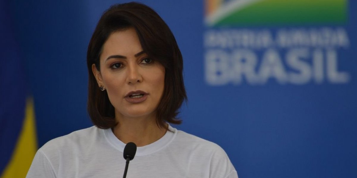 Baiana que aparece em vídeo com Lula registra queixa contra Michelle Bolsonaro
