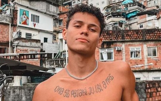Ex-BBB Danrley é vítima de racismo e desabafa nas redes sociais