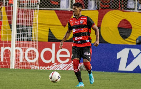 Marco Antonio sofre fratura mas segue à disposição e não desfalca o Vitória