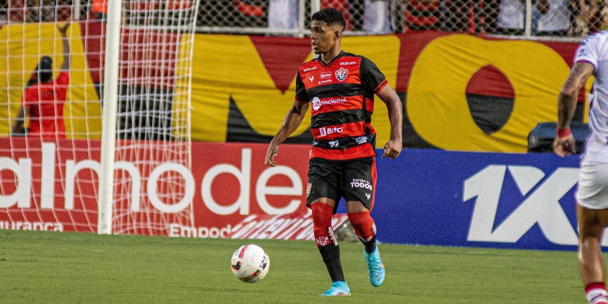 Marco Antonio sofre fratura mas segue à disposição e não desfalca o Vitória